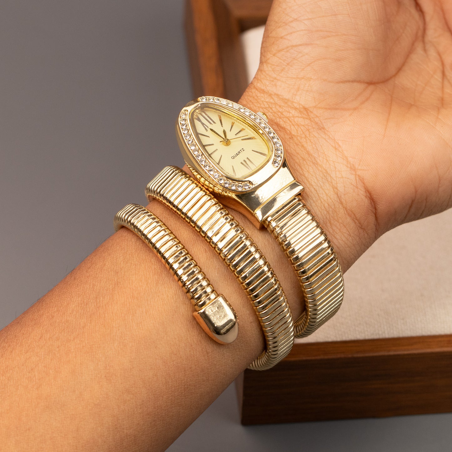 Spiral Bracelet Watch BR143