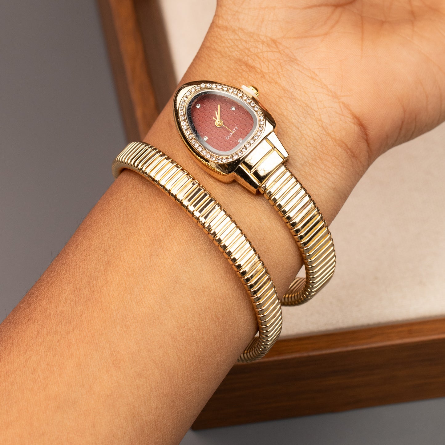 Spiral Bracelet Watch BR142