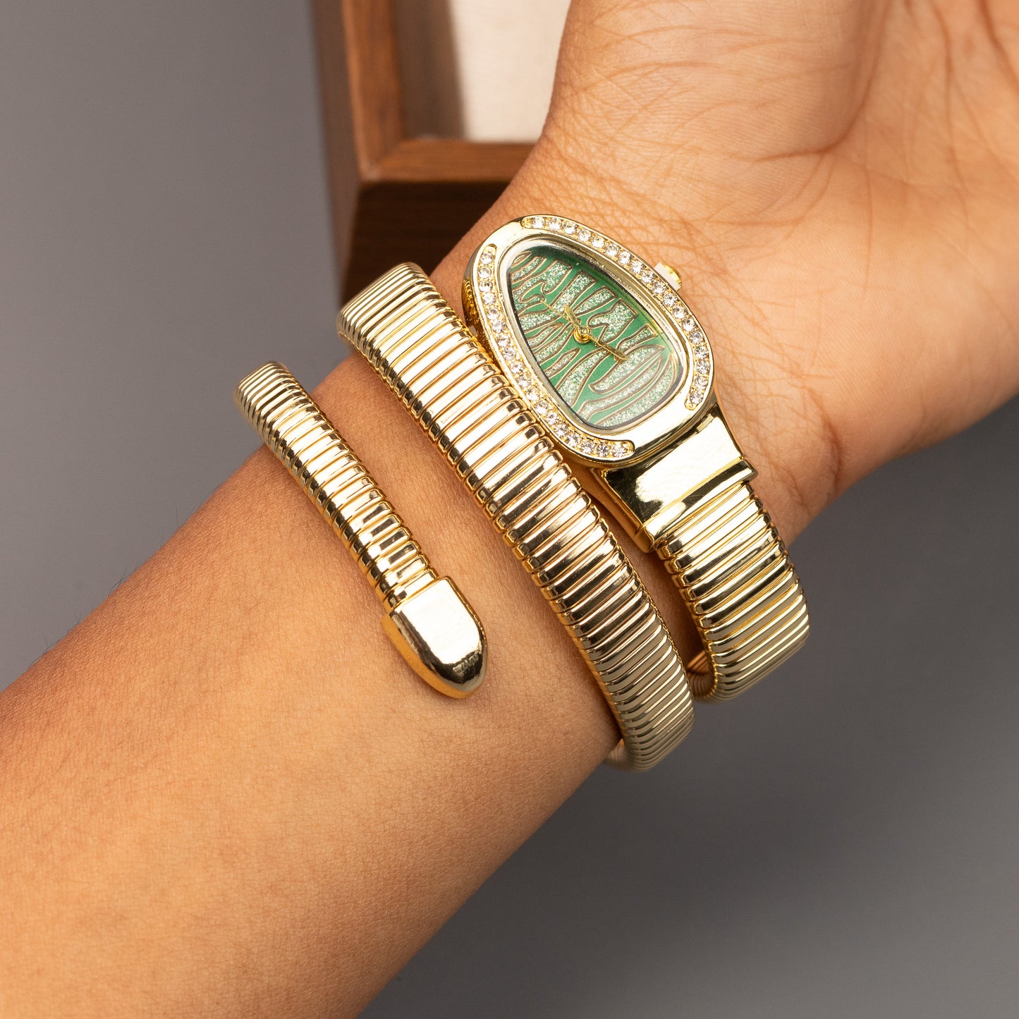 Spiral Bracelet Watch BR141