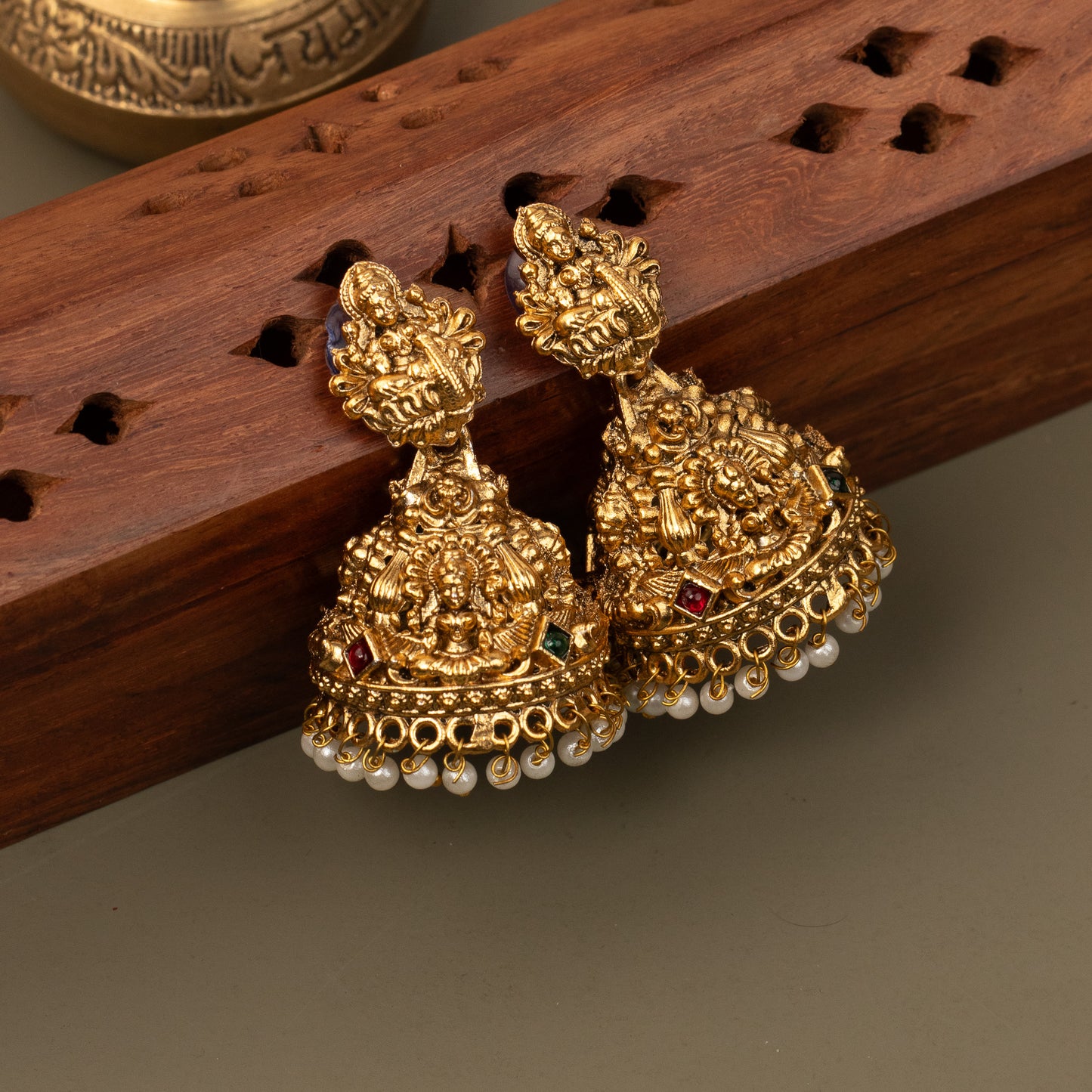 Antique Earrings E1278