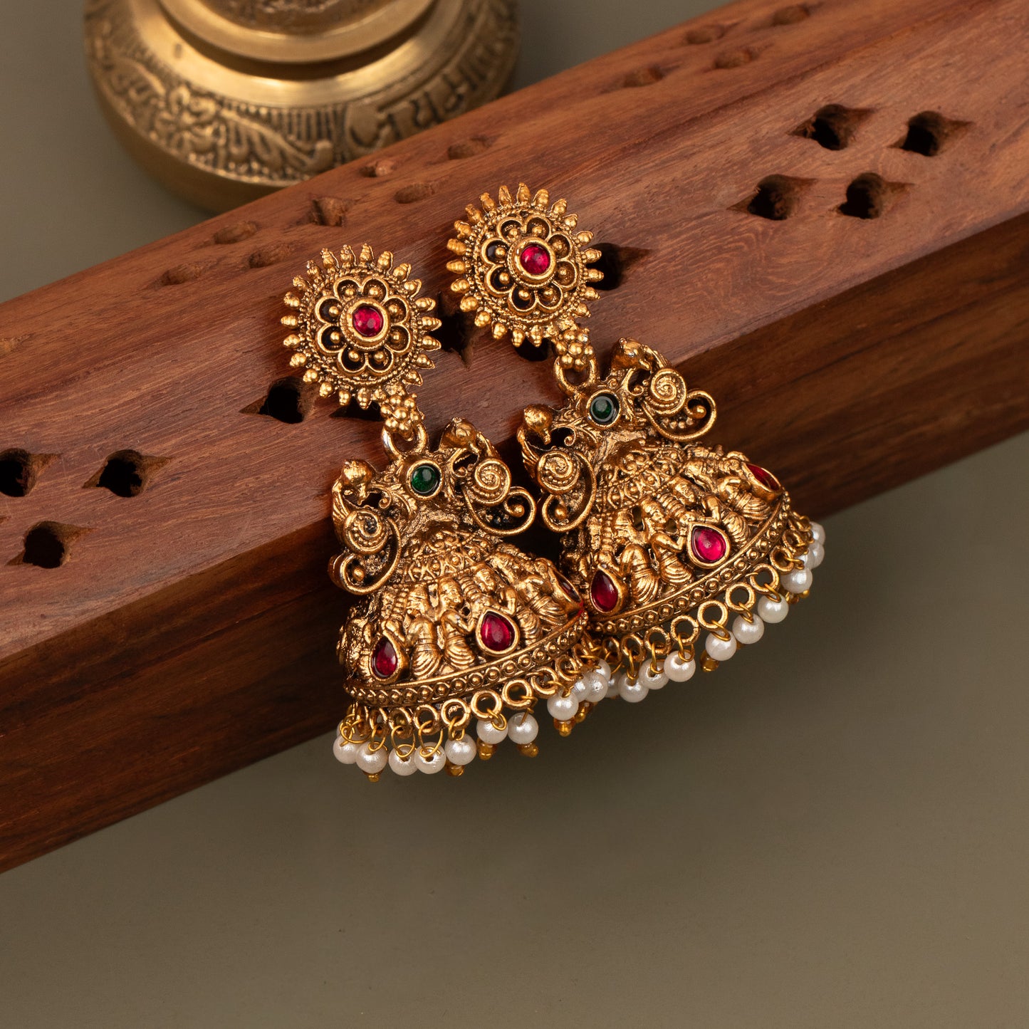 Antique Earrings E1284