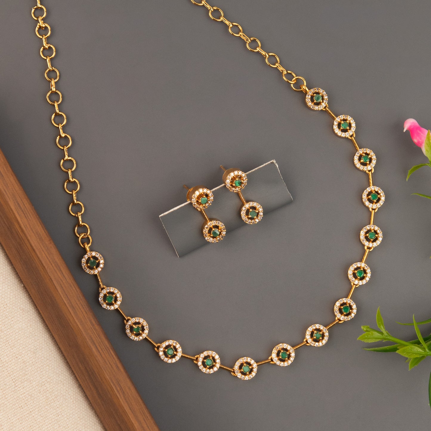 Necklace 996