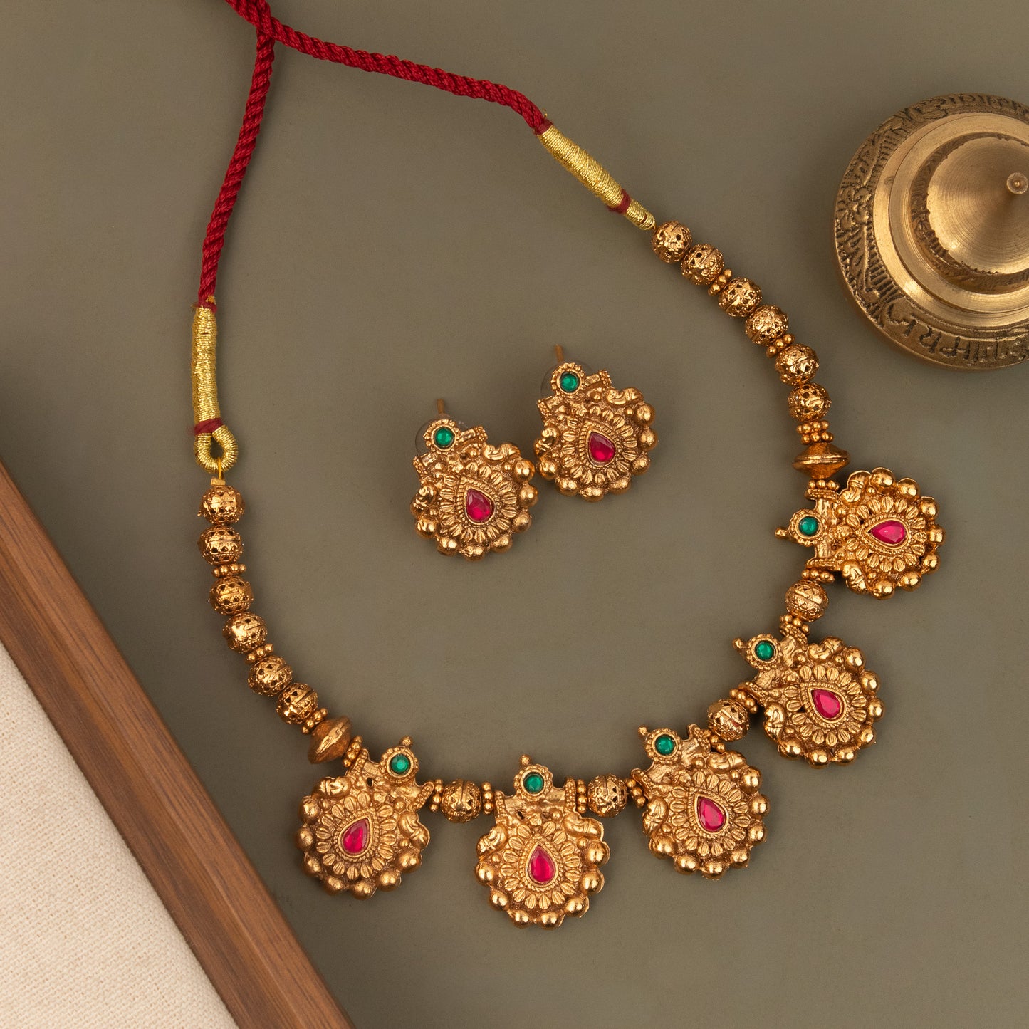 Necklace 946