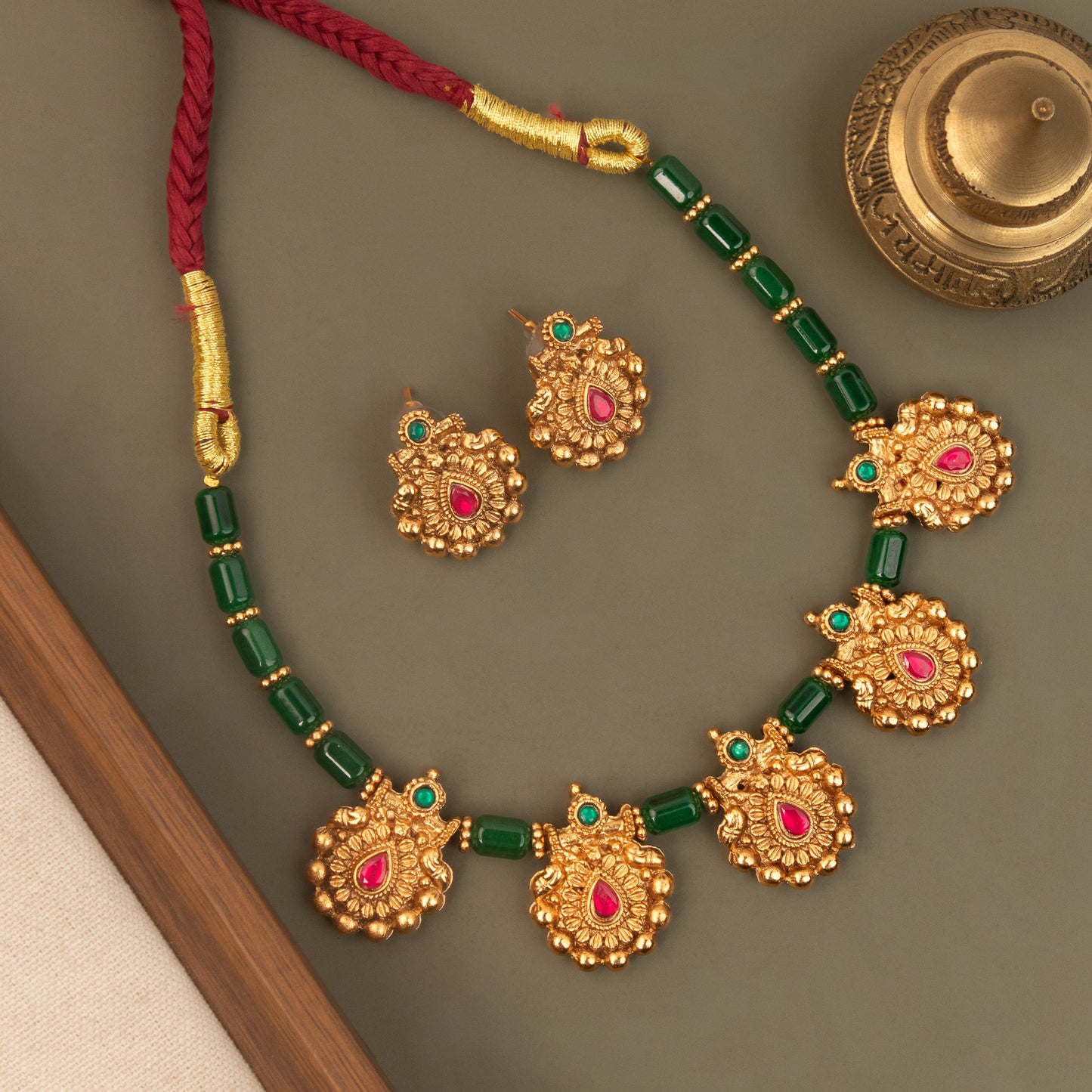 Necklace 946