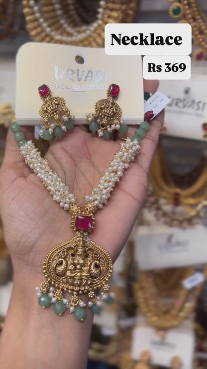 Necklace 703
