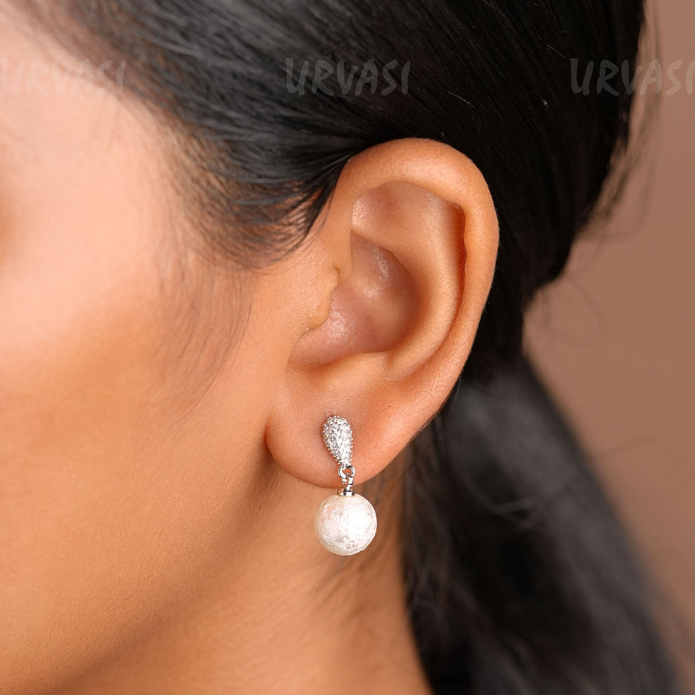 Rhodium Polish Ball Hanging Earrings E1178