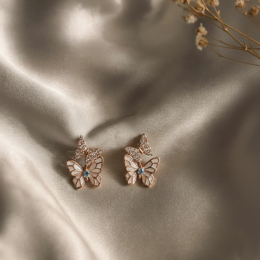 Stud Earrings E432