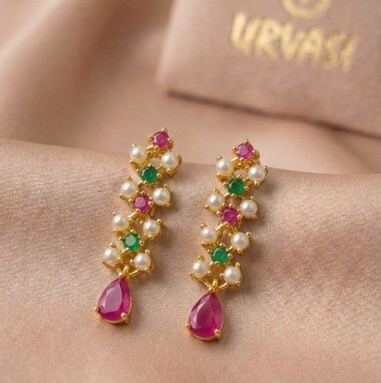 Gold Finished Pearls Earrings E1043