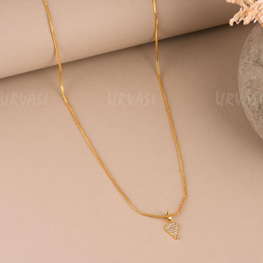 Gold-Toned Diamond Look Thali Pendant Chain SC370