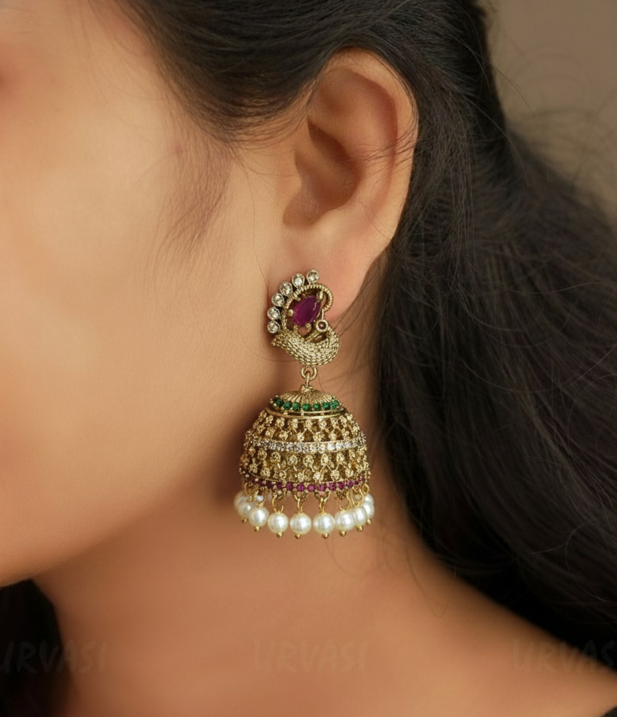 Antique Earrings E154