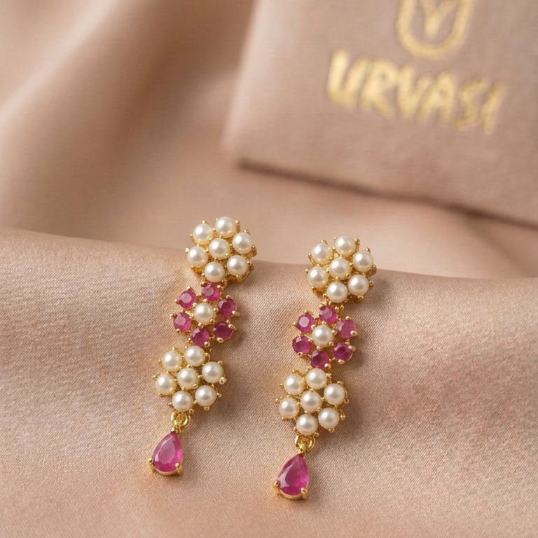 Gold Finished Pearls Earrings E1044