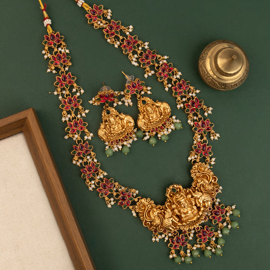 Necklace 647
