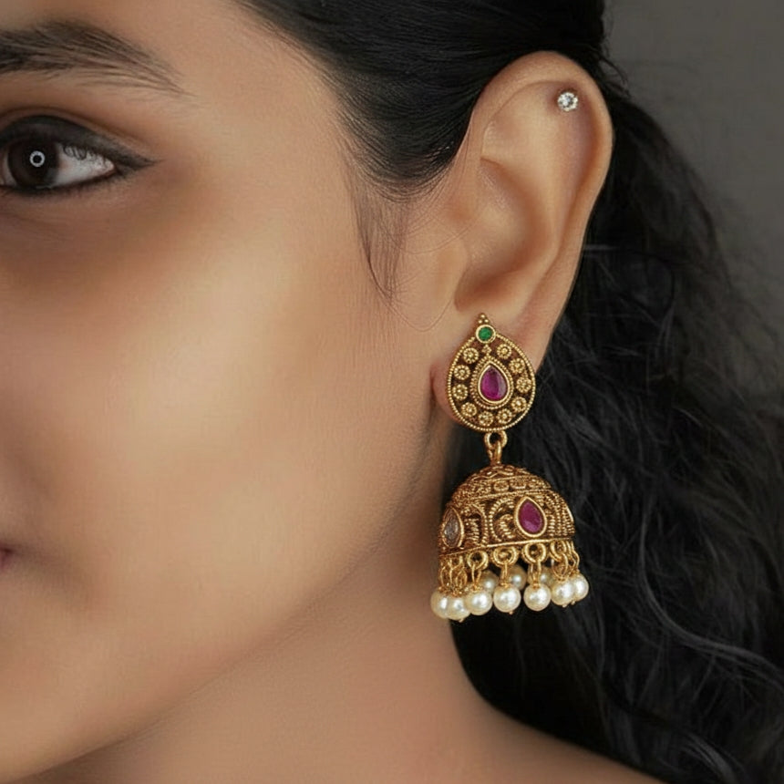 Antique Earrings E412