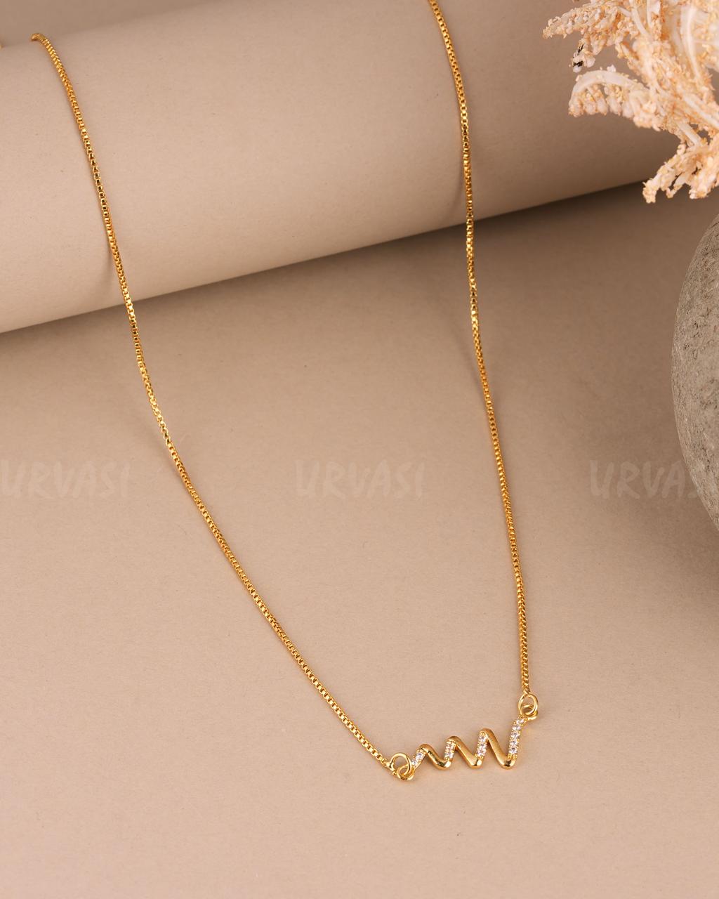 Gold-Toned Zig-Zag Designed Chain SC376